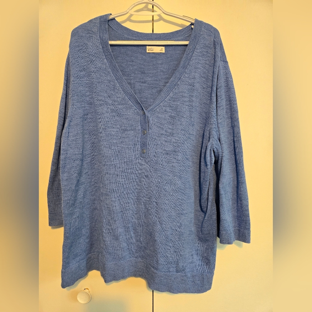 Croft & Barrow Blue V-Neck Sweater‎